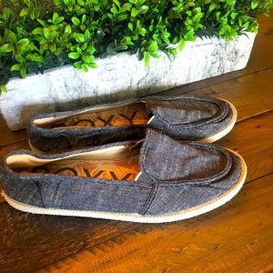 ROXY shoes size 9 US